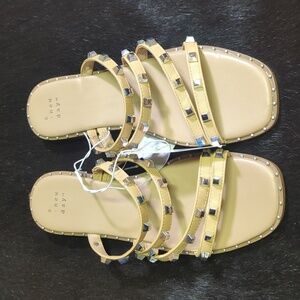 NWT a new day ladies 7 sandals slides